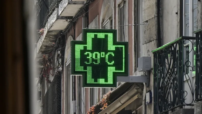 Europe Braces for Extended Heatwave as Temperatures Soar to 40°C Europe faces prolonged heatwave as temperatures reach 40C