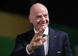 FIFA faces backlash as Infantino racks up frequent-flight miles FIFA draws criticism as Infantino clocks up air miles