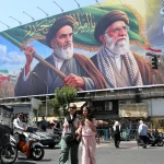 Iiraan iyo Israa’iil ayaa joojiyay weerarradii, laakiin labaduba waxay ka digayaan aargoosi suurtagal ah Iran, Israel halt strikes but warn of further retaliation