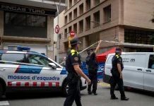 Man Fatally Shot Outside Police Station in Barcelona Man shot dead outside Barcelona police station