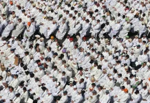More than 1.2 million gather for Pope’s Mass in Madrid Over 1.2 million people attend Pope's mass in Madrid