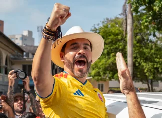 Right-wing outsider clinches Colombia’s presidency in razor-thin victory Right-wing outsider narrowly wins Colombian presidency