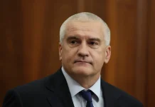Russia Reports Four Killed in Crimea After Ukrainian Strikes Ukrainian strikes kill four in Crimea, Russia says