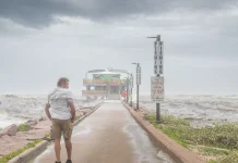 Tropical storm set to unleash life-threatening flooding across Texas Tropical storm to bring life-threatening floods to Texas