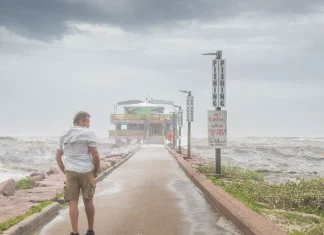Tropical storm set to unleash life-threatening flooding across Texas Tropical storm to bring life-threatening floods to Texas