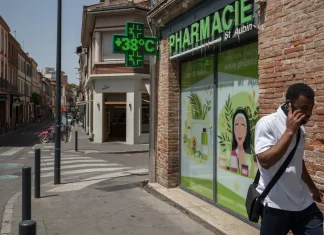 Two children discovered dead in a car amid France’s heatwave Two children found dead in car during France heatwave