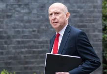 UK Defence Secretary and Armed Forces Minister step down in resignations UK Defence Secretary and Armed Forces Minister resign