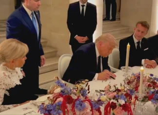 US and Iran Reach Agreement to End Middle East Conflict US and Iran sign deal to end Middle East war