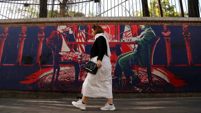 US and Iran set for new talks as Tehran closes strait
