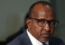 Wasiirka Caafimaadka Kenya Aadan Barre Ducaale oo lagu helay dambi