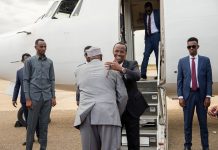 Madaxweyne Cali Guudlawe oo si weyn loogu soo dhaweeyay Baydhabo (Sawiro)