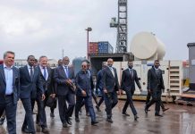 Madaxweyne Xasan Sheekh oo kormeeray Dekeda Muqdisho