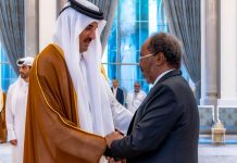 Madaxweyne Xasan oo uga tacsiyeeyay Amiirka Qadar geerida aabihii Sheekh Hamad
