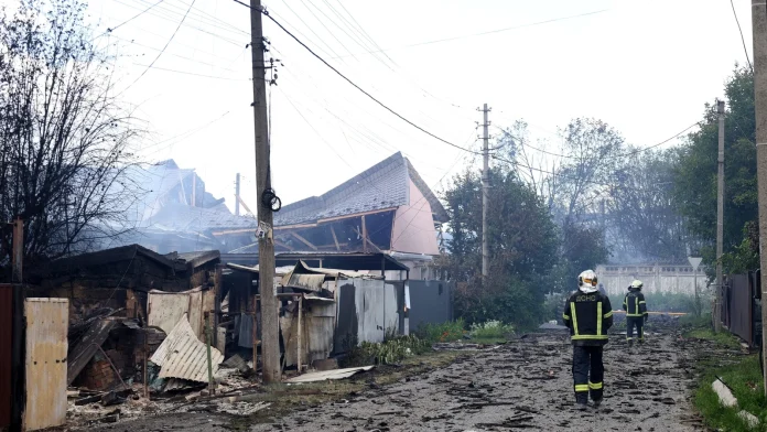 18 Killed in Russian Attacks on Kyiv Ahead of NATO 18 dead in Russian strikes on Kyiv on eve of NATO summit
