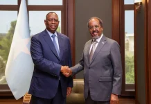 Madaxweyne Xasan Sheekh oo la kulmay Madaxweynihii hore ee Senegal Macky Sall