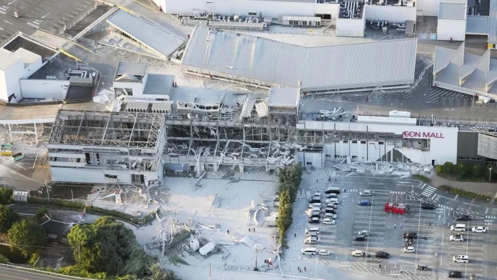 Japan quake kills at least two after building explosion