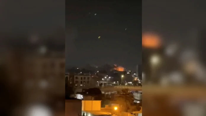 Fresh strikes as US vows retaliation for Houthi attacks