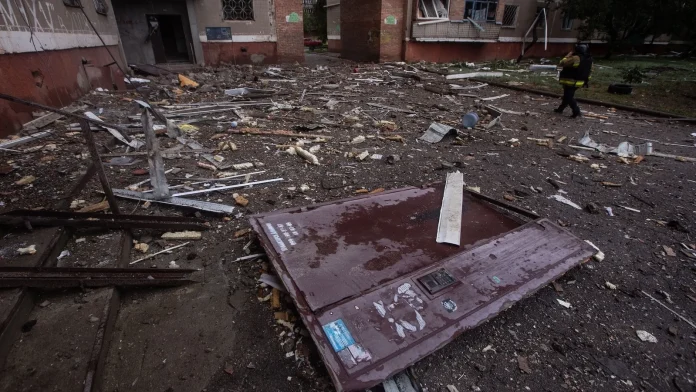 Nine Killed as Russia and Ukraine Trade Deadly Attacks Nine dead as Russia and Ukraine exchange strikes