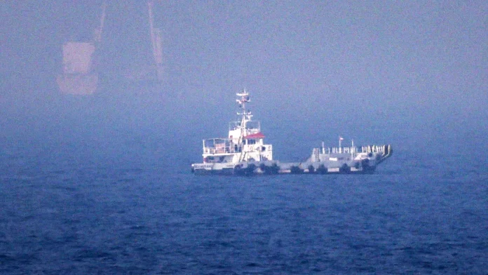Oman presents plan for Strait of Hormuz fees to Iran