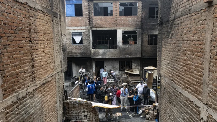 Fire in Peru kills 10 people including 5 children