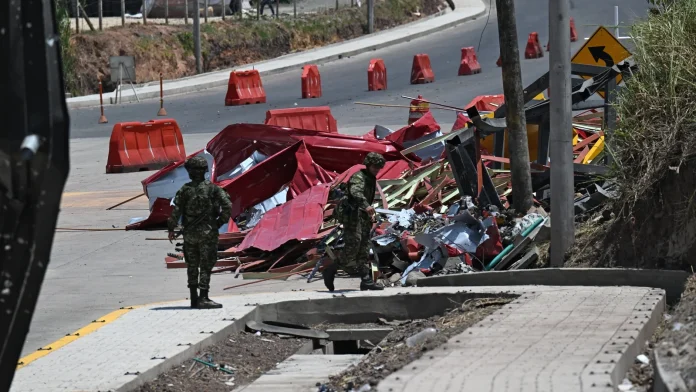 Bombings mar new Colombian president’s first day in office Bombings overshadow first day for new Colombian president