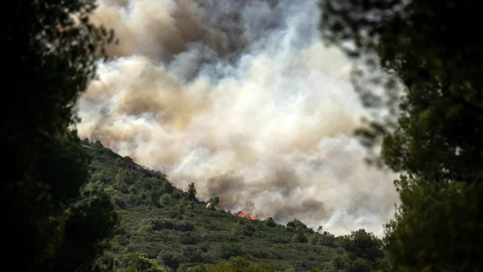Firefighters battle multiple wildfires across several regions of Greece Firefighters tackle wildfires in several areas in Greece