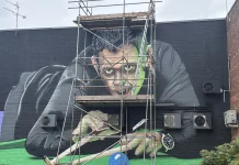 Scaffolding erected again around Ronnie O’Sullivan mural in the UK Scaffolding back up over Ronnie O'Sullivan mural in UK