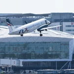 Garoonka Diyaaradaha ee Sydney oo ku dhow inuu dayaco shaqadiisa ayaa sababay baaritaan rasmi 'Near collision' at Sydney Airport triggers investigation