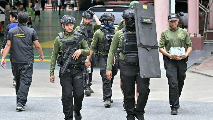Thai teenager kills seven in rampage at home and school