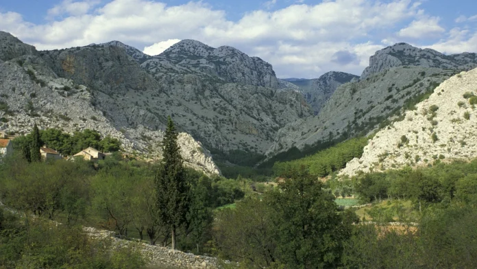 Two Killed After Small Plane Crashes in Croatia Two dead in Croatia small plane crash