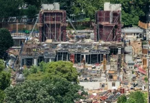 US Appeals Court Halts Trump’s $400M Ballroom Development Project US appeals court blocks Trump's $400m ballroom project