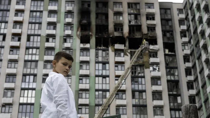 12 Dead After Russian Strikes Hit Kyiv Region, Officials Say 12 killed following Russian strikes on Kyiv region