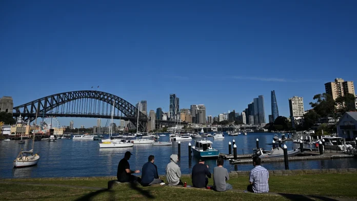 Australia Plans to Detain Tourists Who Overstay Their Visas, Minister Australia to detain tourists who overstay visa - minister