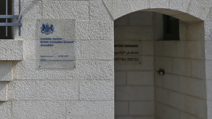 Burnham defends UK sanctions on Israel over settlements
