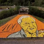 David Attenborough pumpkin mosaic shatters world record with stunning display Pumpkin mosaic of David Attenborough breaks world record