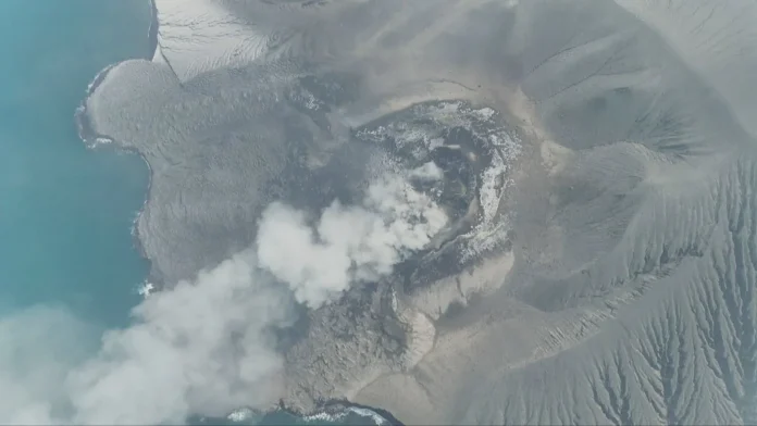 Jakarta Airport Prolongs Shutdown Following Nearby Volcanic Eruption Jakarta airport extends closure after volcano eruption
