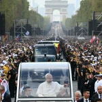 Massive crowds fill Paris streets for Pope-led open-air Mass Huge crowds gather in Paris for outdoor mass with Pope