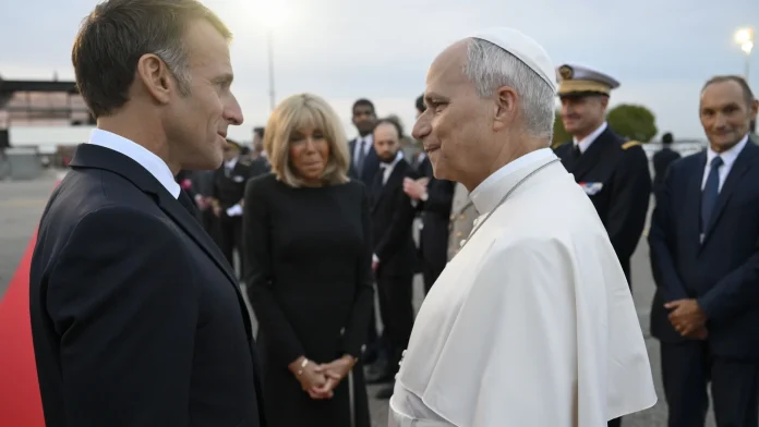 Pope Wraps Up France Visit Urging Europe to Fight Misinformation Pope ends French trip with call for Europe to combat lies