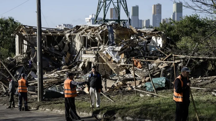 Russia Launches Major Strike on Ukraine’s Energy Infrastructure Grid Russia unleashes heavy attack on Ukrainian energy grid