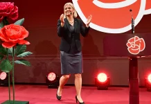 Sweden election results: Left-leaning alliance secures narrow parliamentary majority Left-wing bloc wins slim majority in Swedish election