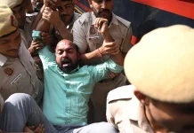 “Cockroach” Group Leaders Detained Amid Protests in Delhi 'Cockroach' group leaders held in Delhi protests
