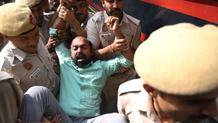 “Cockroach” Group Leaders Detained Amid Protests in Delhi 'Cockroach' group leaders held in Delhi protests