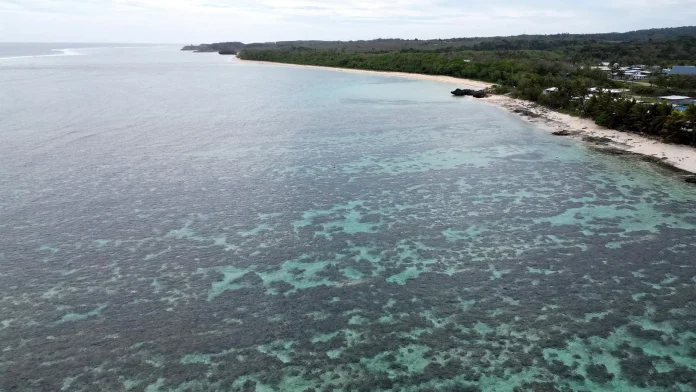 El Niño Shatters Temperature Records Across a Crucial Pacific Region El Niño breaks temperature record in key area of Pacific