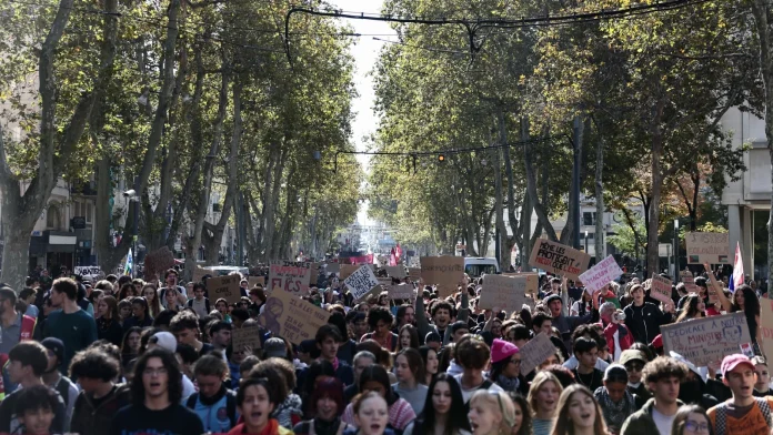 French Students Protest, Forcing School Closures Across the Country Schools closed as French students stage protests