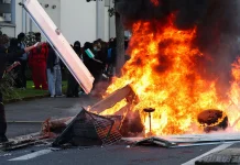 Hundreds of French High Schools Close as Protests Disrupt Classes Hundreds of French high schools shut amid protests