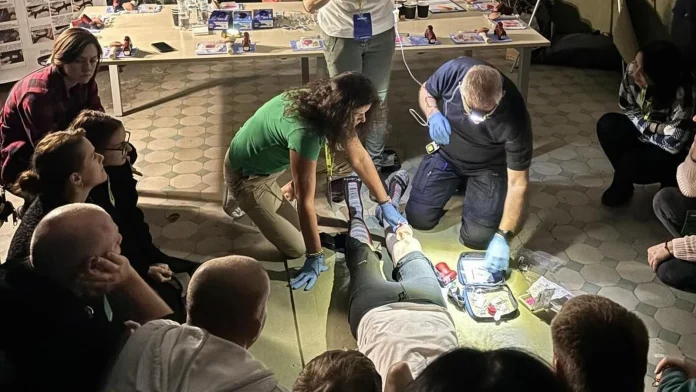 Irish Physicians Return After Training Kyiv Teams in Trauma Care Irish doctors return from teaching trauma care in Kyiv