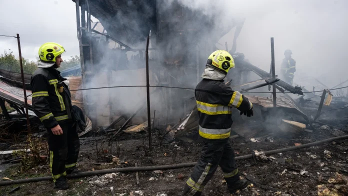 Kyiv: Russia Struck Energy Sites Despite Trump-Brokered Truce Kyiv says Russia hit energy targets despite Trump truce