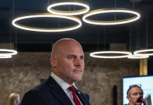 Pro-EU Latvian Prime Minister Leads Poll as Russia Looms Large Pro-Europe Latvian PM wins poll dominated by Russia