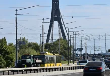 Russia Urges Diplomats and Foreign Nationals to Exit Kyiv Immediately Russia warns diplomats, foreigners to leave Kyiv