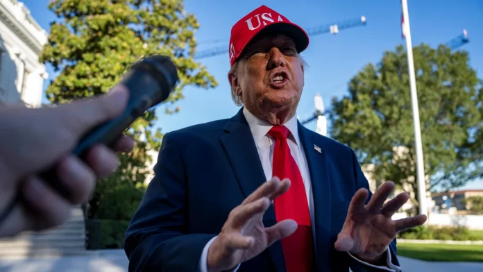 Trump to hold call with Putin on virus outbreak as Trump to speak to Putin on plague as US steps up pressure